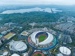 数学轶事：解析“庞加莱”对三体问题与随机性本质的哲学博弈。（数学逸闻：庞加莱与三体问题及随机性本质的哲学交锋）